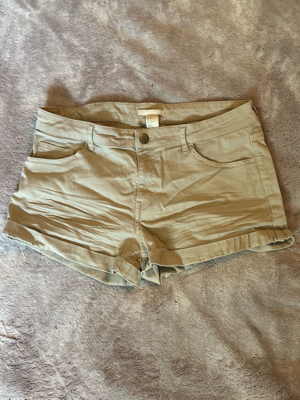 h&m beige shorts